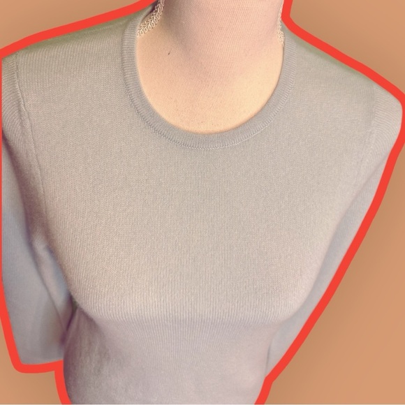 L.L. Bean ‘Women’s Classic Cashmere Crewneck’ in Soft Turquoise / Baby Blue XS - Picture 3 of 14